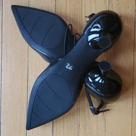 Nine West Black D'orsay Kitten Heels 9.5 - Picture 6 of 7